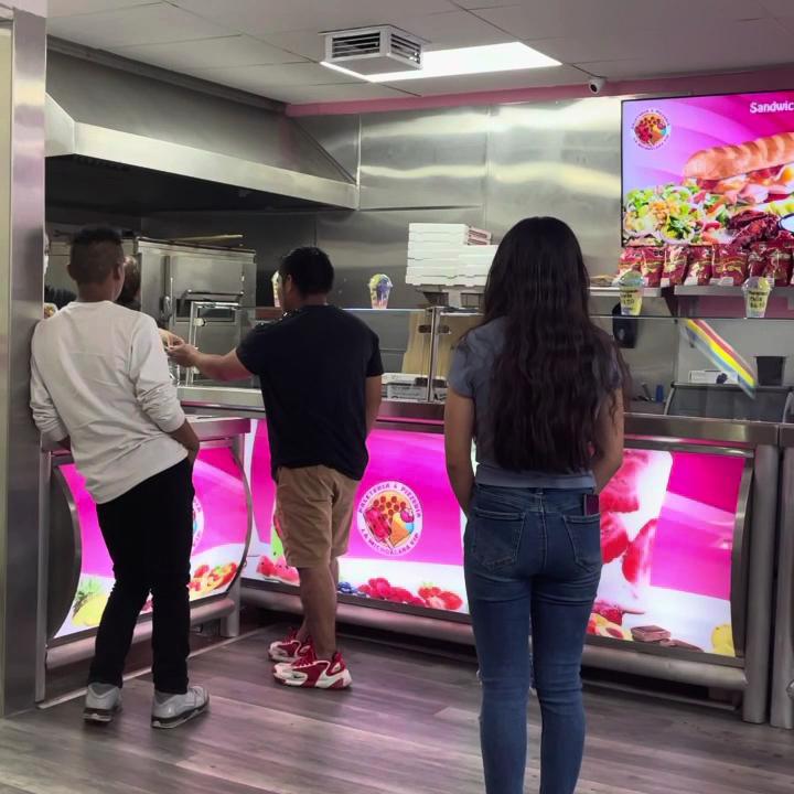 La Michoacana Vip & Yoshi's Pizza
